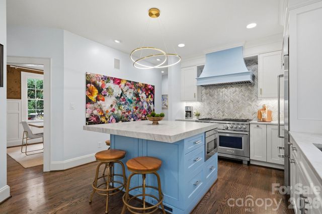 2700 Belvedere Avenue, Charlotte, NC 28205