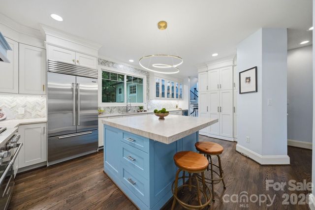 2700 Belvedere Avenue, Charlotte, NC 28205