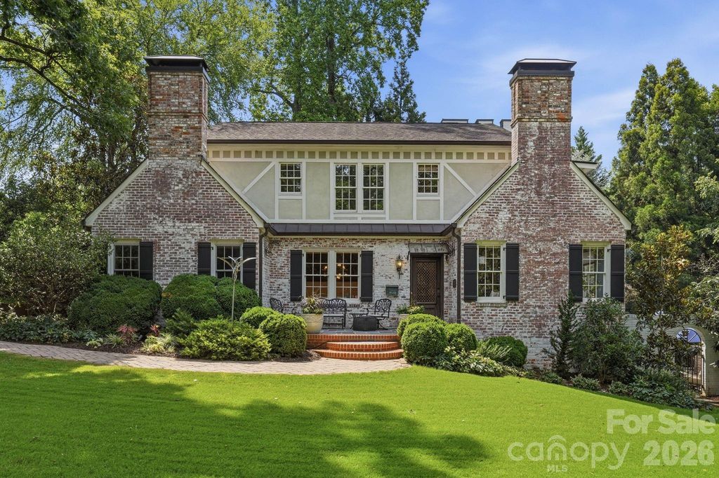 2700 Belvedere Avenue, Charlotte, NC 28205