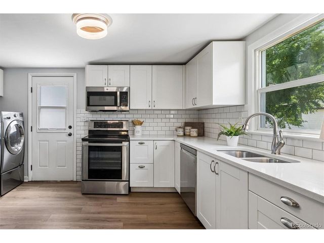 3000 S Corona St, Englewood, CO 80113