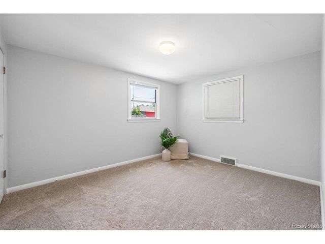 3000 S Corona St, Englewood, CO 80113
