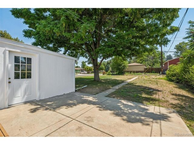 3000 S Corona St, Englewood, CO 80113