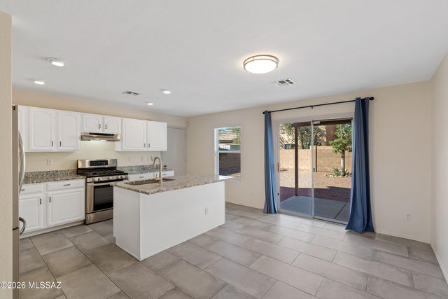 3505 N Sierra Springs Drive, Tucson, AZ 85712