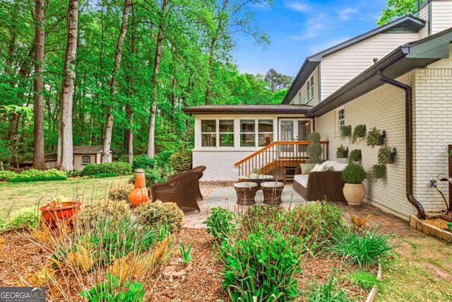 1111 Banbury Cross, Avondale Estates, GA 30002