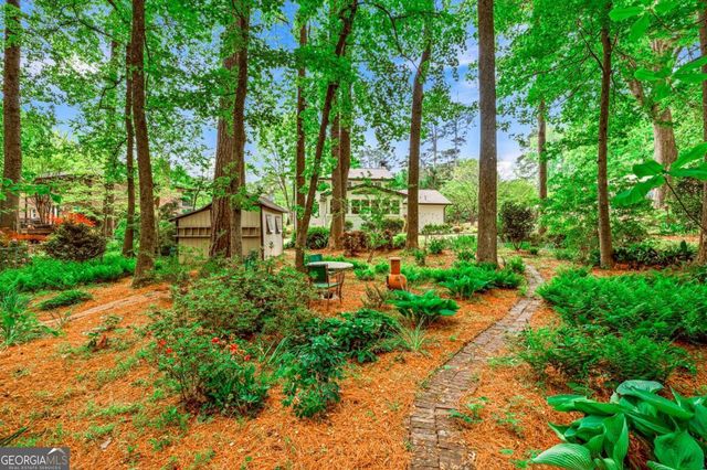 1111 Banbury Cross, Avondale Estates, GA 30002