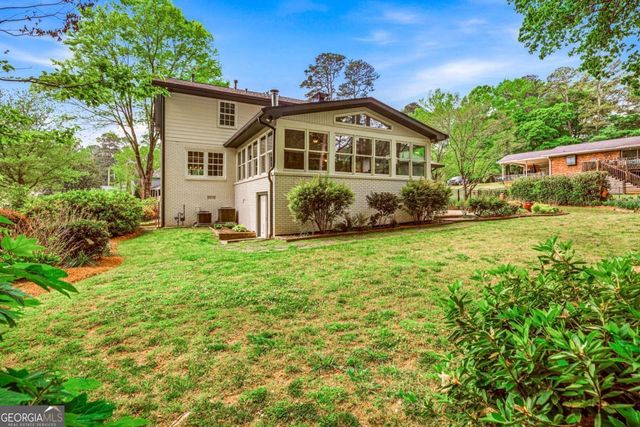 1111 Banbury Cross, Avondale Estates, GA 30002