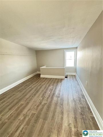 815 North Silk, Allentown City, PA 18102