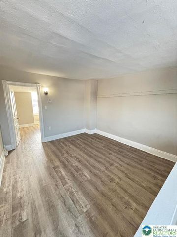 815 North Silk, Allentown City, PA 18102