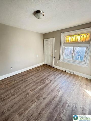 815 North Silk, Allentown City, PA 18102