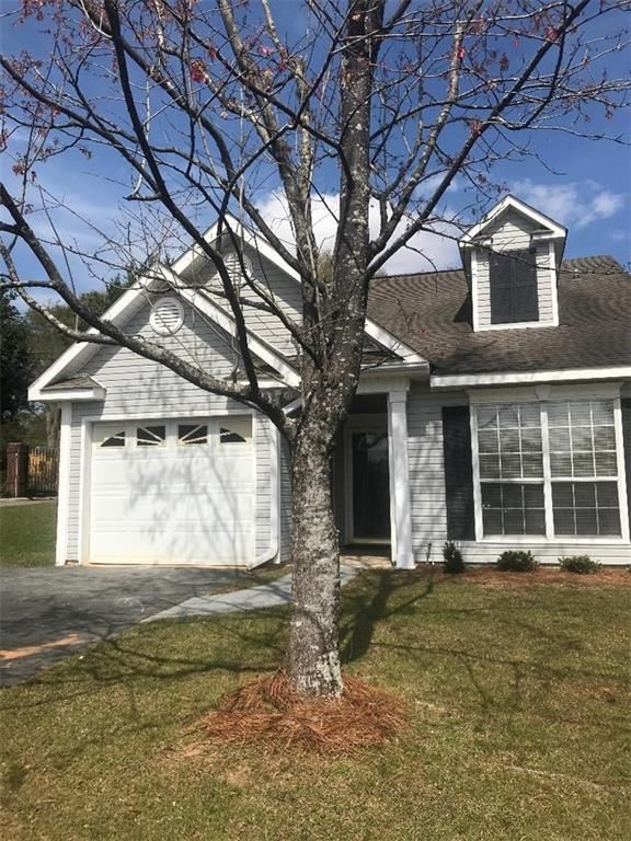 326 Spring Lake N Drive, Mobile, AL 36695