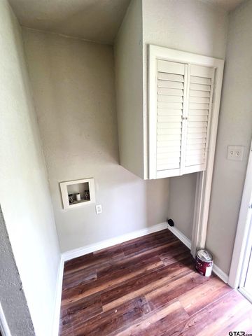 3300 Baldwin Dr, Tyler, TX 75702