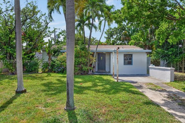 5619 NE 6th Ave, Oakland Park, FL 33334