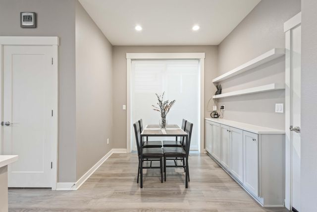 2561 NE Purcell Boulevard, Bend, OR 97701