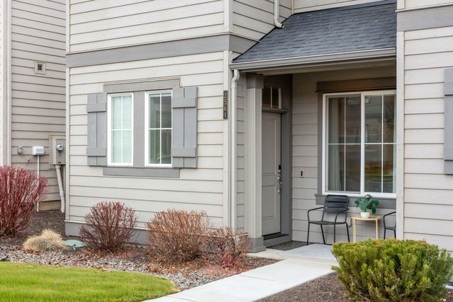 2561 NE Purcell Boulevard, Bend, OR 97701