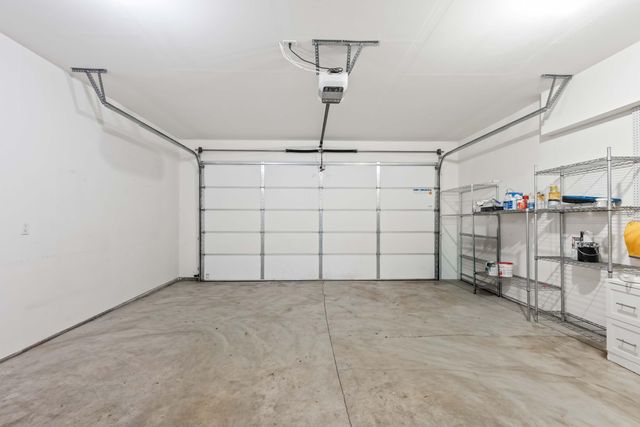 2561 NE Purcell Boulevard, Bend, OR 97701