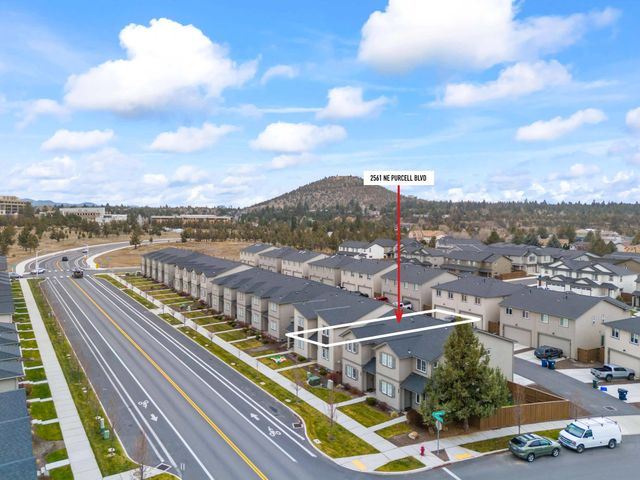 2561 NE Purcell Boulevard, Bend, OR 97701