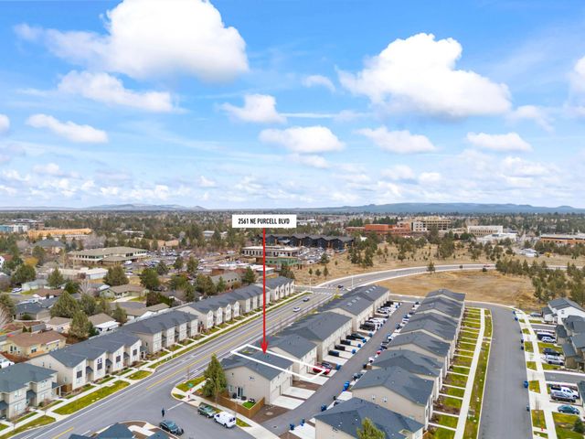 2561 NE Purcell Boulevard, Bend, OR 97701