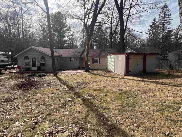 917 Oak Drive, Lake, MI 48632