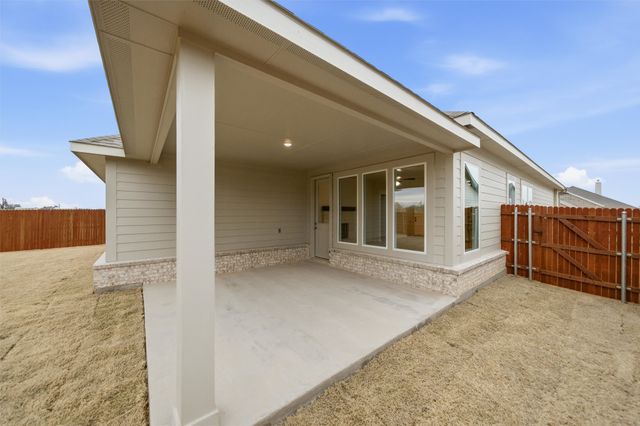 1228 Sabine River Lane, Springtown, TX 76082