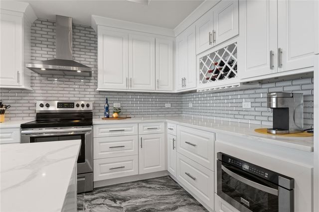 1425 PARK BEACH CIRCLE 132, Punta Gorda, FL 33950