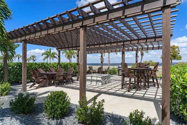 1425 PARK BEACH CIRCLE 132, Punta Gorda, FL 33950