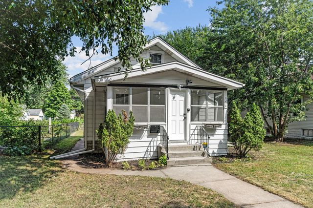 4214 Vincent Avenue N, Minneapolis, MN 55412