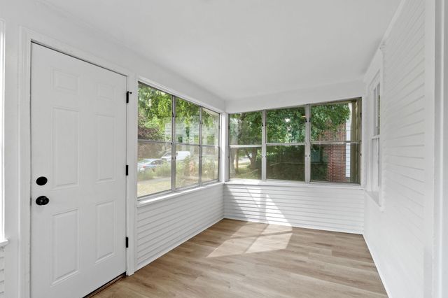 4214 Vincent Avenue N, Minneapolis, MN 55412
