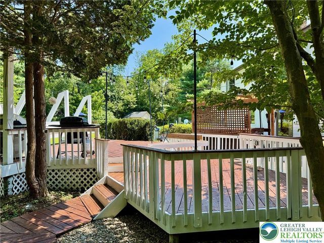 5061 Wendi Drive West, Upper Milford Twp, PA 18092