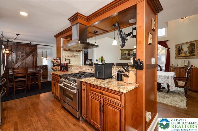 5061 Wendi Drive West, Upper Milford Twp, PA 18092