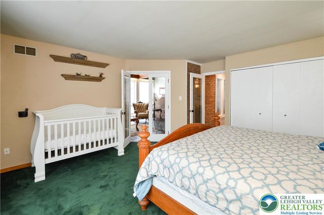 5061 Wendi Drive West, Upper Milford Twp, PA 18092