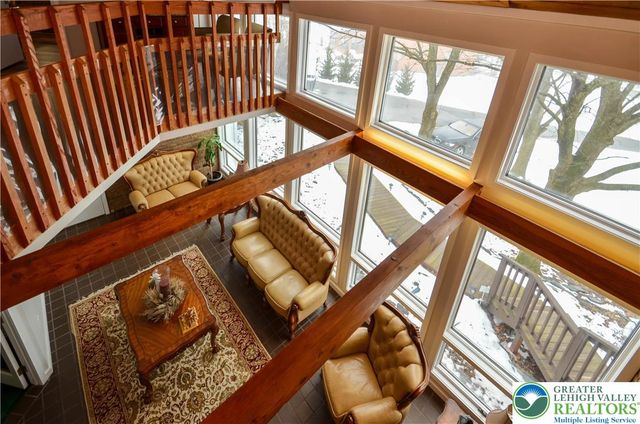 5061 Wendi Drive West, Upper Milford Twp, PA 18092