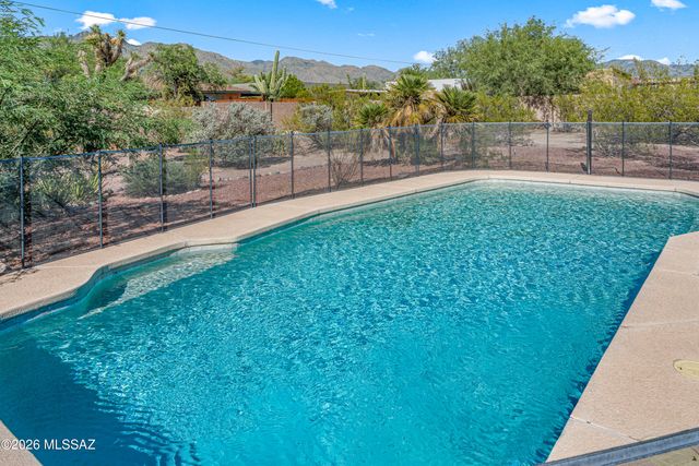 9801 E Prospect Lane, Tucson, AZ 85749