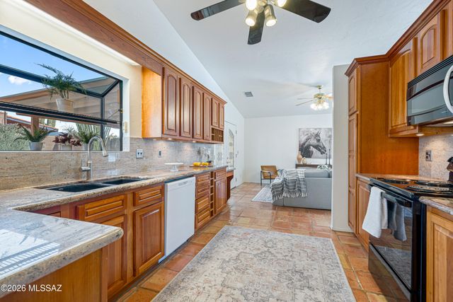 9801 E Prospect Lane, Tucson, AZ 85749