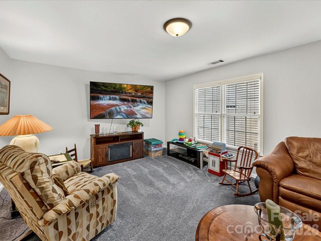 5707 Durston Court, Charlotte, NC 28269