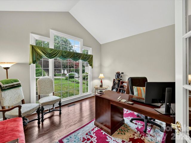5707 Durston Court, Charlotte, NC 28269