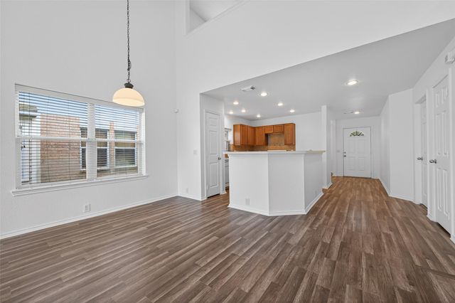 2219 Mountain Ranch Dr, Houston, TX 77049