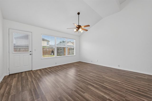 2219 Mountain Ranch Dr, Houston, TX 77049