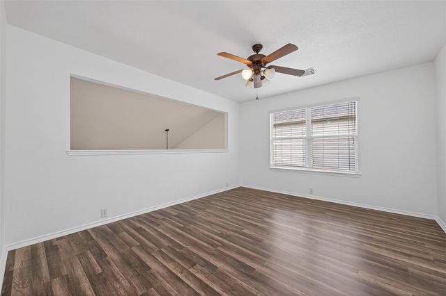 2219 Mountain Ranch Dr, Houston, TX 77049