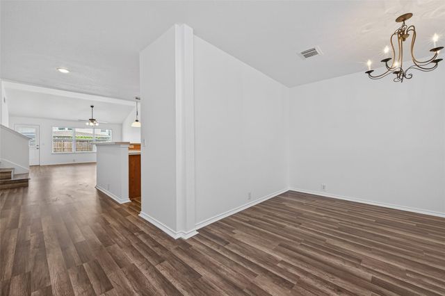 2219 Mountain Ranch Dr, Houston, TX 77049