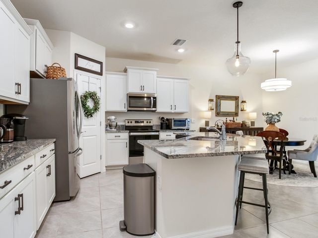 3723 STORMY THISTLE PLACE, Plant City, FL 33565