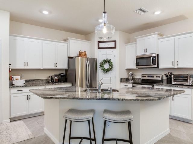 3723 STORMY THISTLE PLACE, Plant City, FL 33565