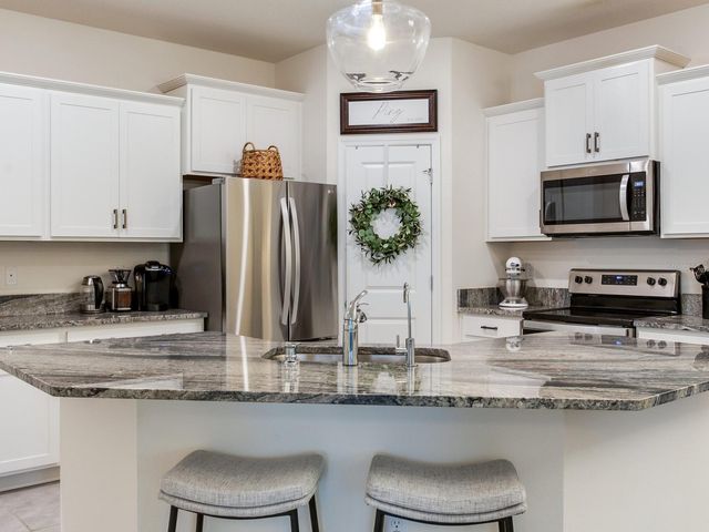 3723 STORMY THISTLE PLACE, Plant City, FL 33565