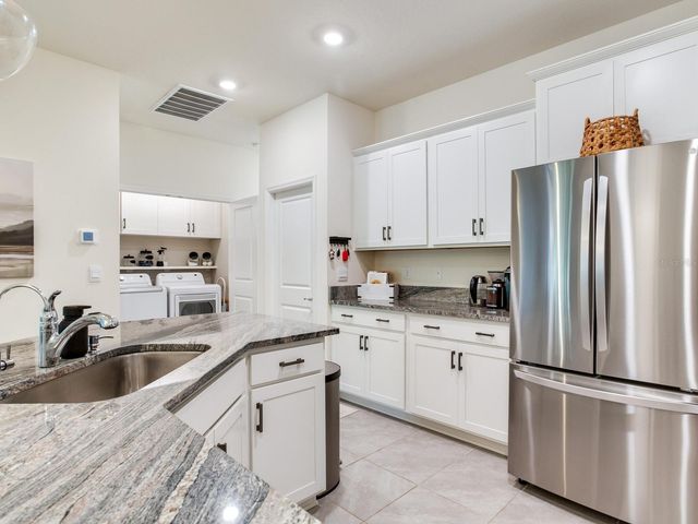 3723 STORMY THISTLE PLACE, Plant City, FL 33565