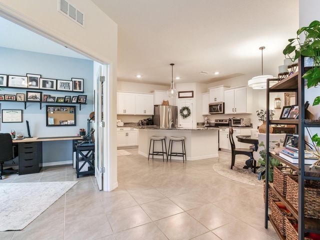3723 STORMY THISTLE PLACE, Plant City, FL 33565