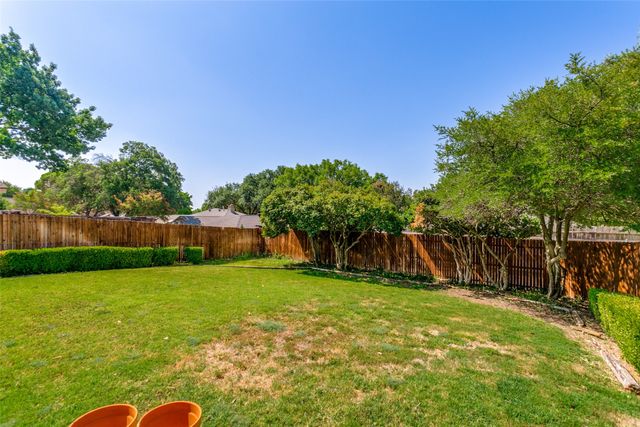 4036 Los Robles Drive, Plano, TX 75074