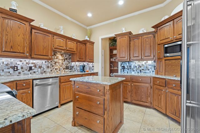 1400 Richmond Drive, Fort Gibson, OK 74434