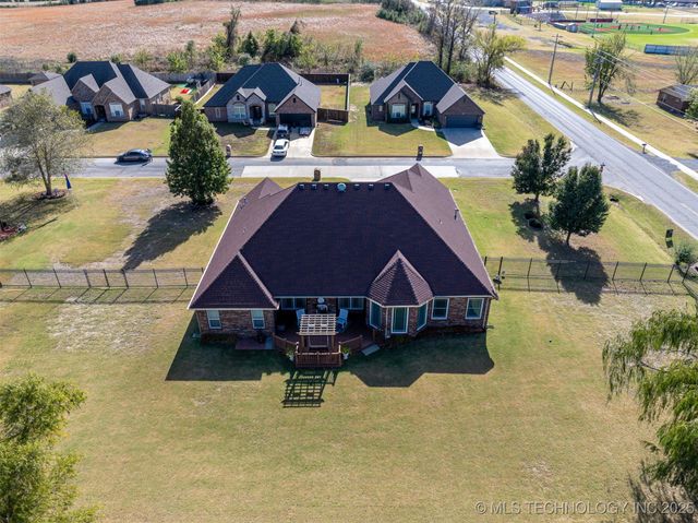 1400 Richmond Drive, Fort Gibson, OK 74434