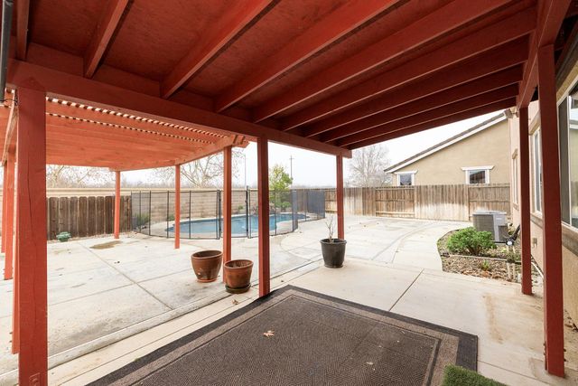 407 Northampton Way, Newman, CA 95360