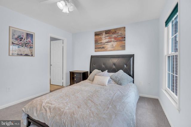 9315 HALLSTON CT, Fairfax Station, VA 22039