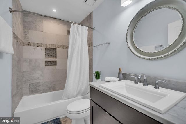 9315 HALLSTON CT, Fairfax Station, VA 22039